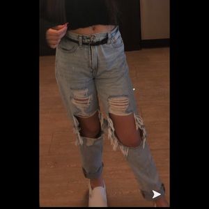 American Eagle High Waisted Mom Jeans